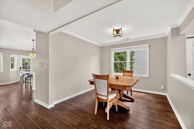 11501 Woodview East Drive, Carmel, IN 46032