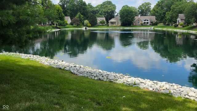 11501 Woodview East Drive, Carmel, IN 46032