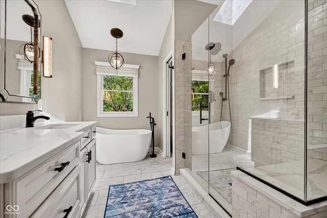 11501 Woodview East Drive, Carmel, IN 46032
