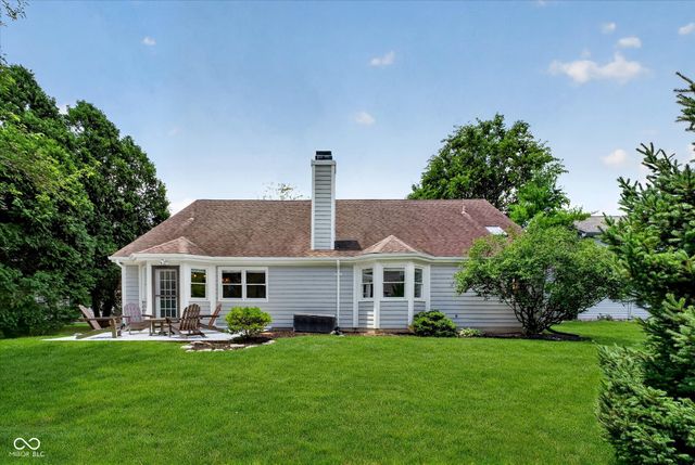 11501 Woodview East Drive, Carmel, IN 46032