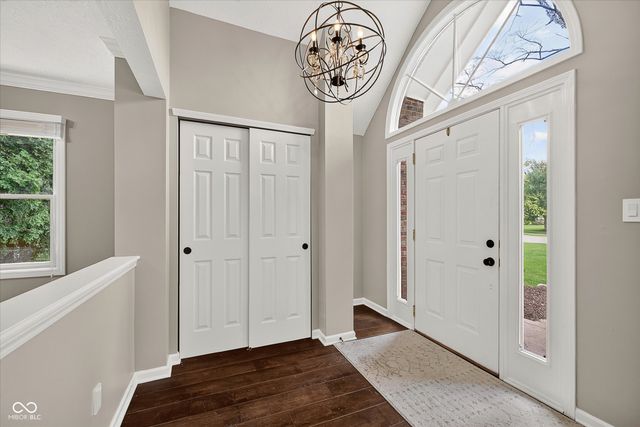 11501 Woodview East Drive, Carmel, IN 46032