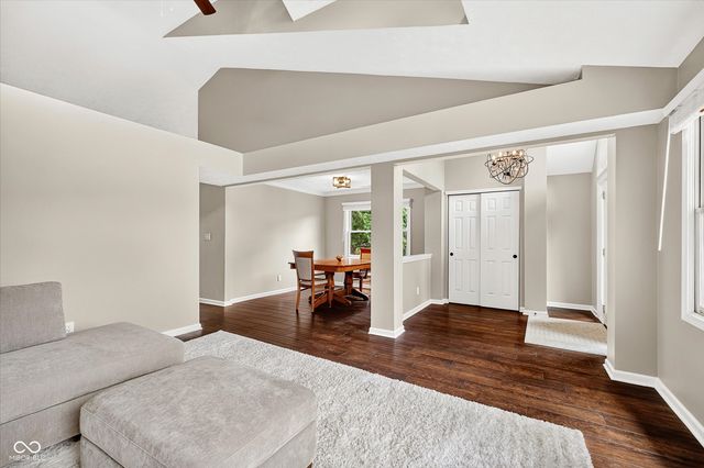11501 Woodview East Drive, Carmel, IN 46032