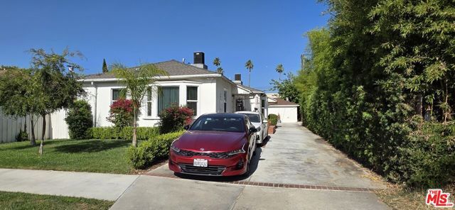 5444 Hermitage Avenue, Valley Village, CA 91607
