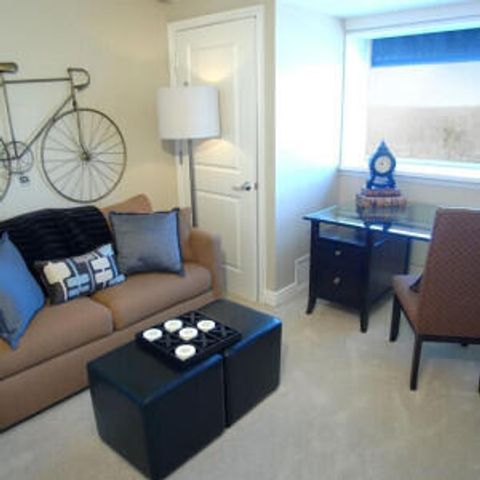 555 S Old Woodward Avenue 802, Birmingham, MI 48009