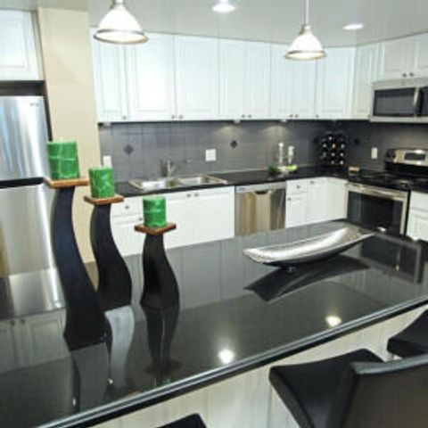 555 S Old Woodward Avenue 802, Birmingham, MI 48009