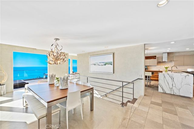 535 Dunnegan Drive, Laguna Beach, CA 92651