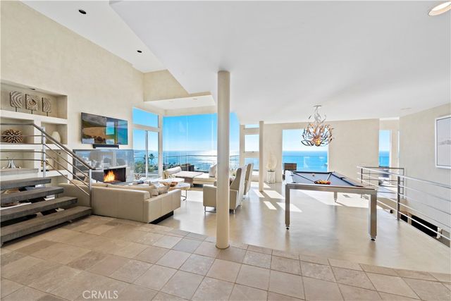 535 Dunnegan Drive, Laguna Beach, CA 92651