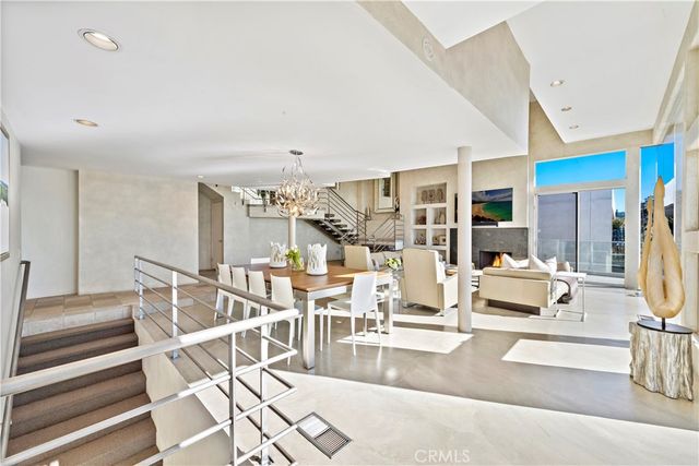 535 Dunnegan Drive, Laguna Beach, CA 92651