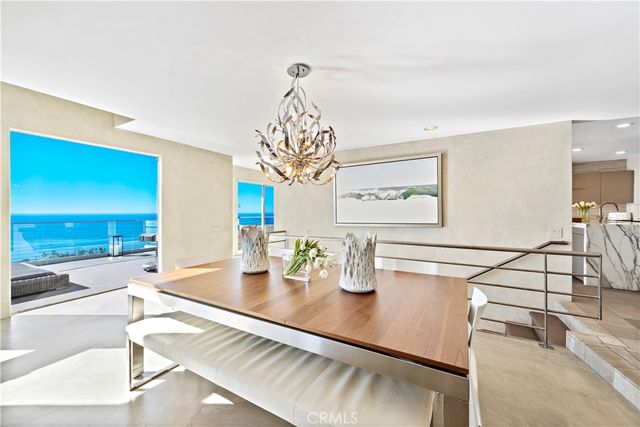 535 Dunnegan Drive, Laguna Beach, CA 92651