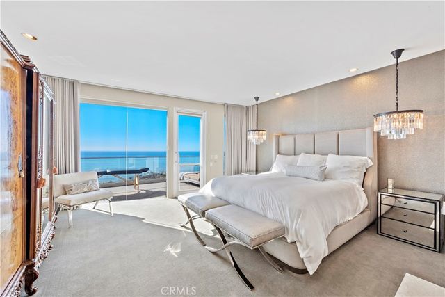 535 Dunnegan Drive, Laguna Beach, CA 92651