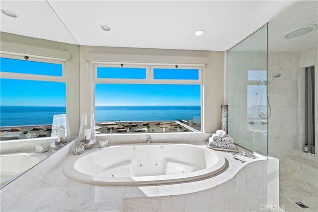 535 Dunnegan Drive, Laguna Beach, CA 92651