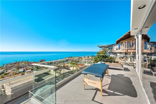 535 Dunnegan Drive, Laguna Beach, CA 92651