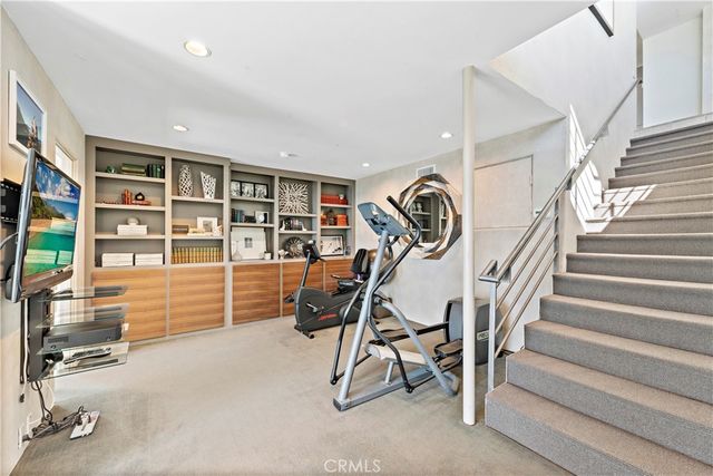 535 Dunnegan Drive, Laguna Beach, CA 92651