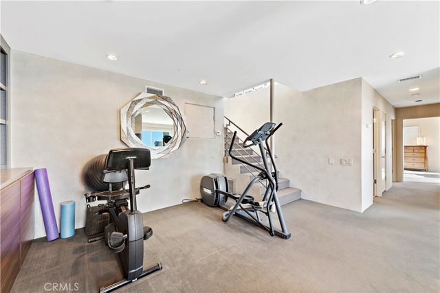 535 Dunnegan Drive, Laguna Beach, CA 92651