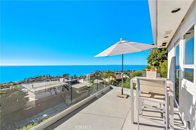 535 Dunnegan Drive, Laguna Beach, CA 92651