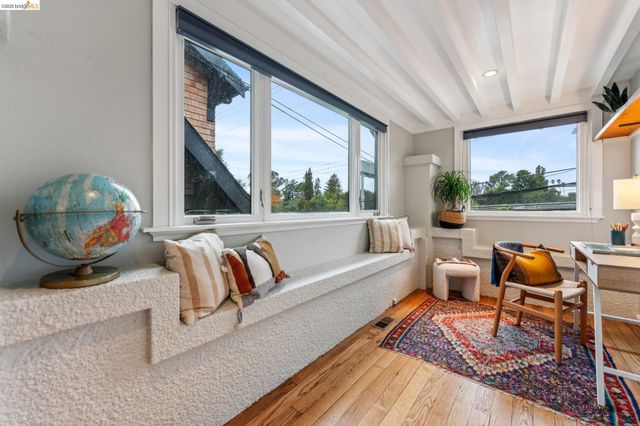 5941 Keith Ave, Oakland, CA 94618