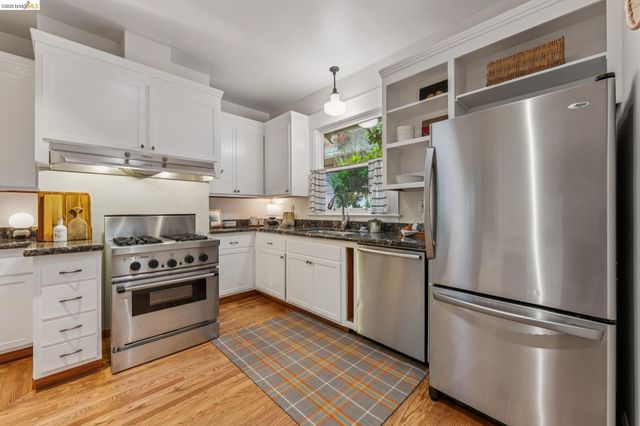 5941 Keith Ave, Oakland, CA 94618