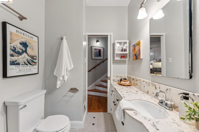 5941 Keith Ave, Oakland, CA 94618