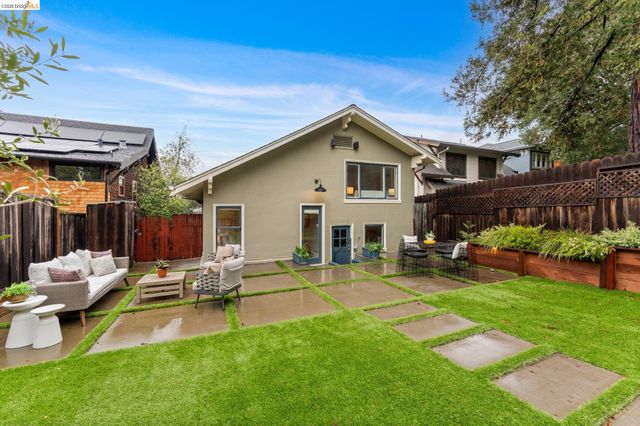 5941 Keith Ave, Oakland, CA 94618