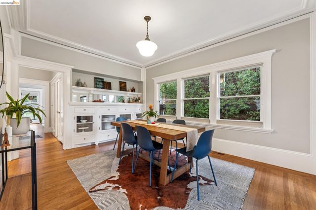 5941 Keith Ave, Oakland, CA 94618