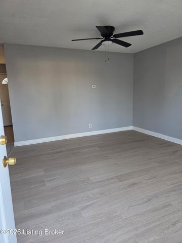 5610 Rustic Way, Louisville, KY 40218