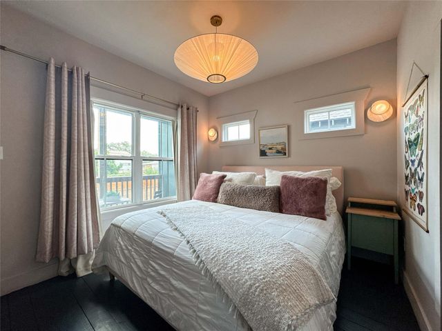 1208 32nd Street, Galveston, TX 77550