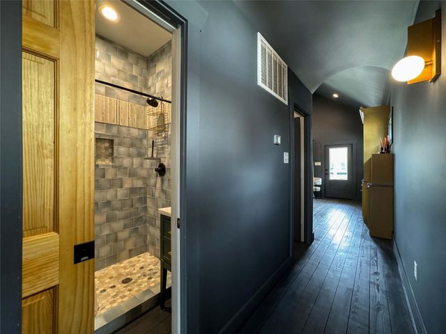 1208 32nd Street, Galveston, TX 77550