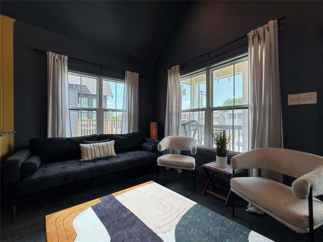 1208 32nd Street, Galveston, TX 77550