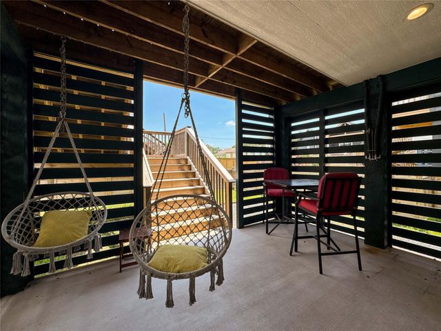 1208 32nd Street, Galveston, TX 77550