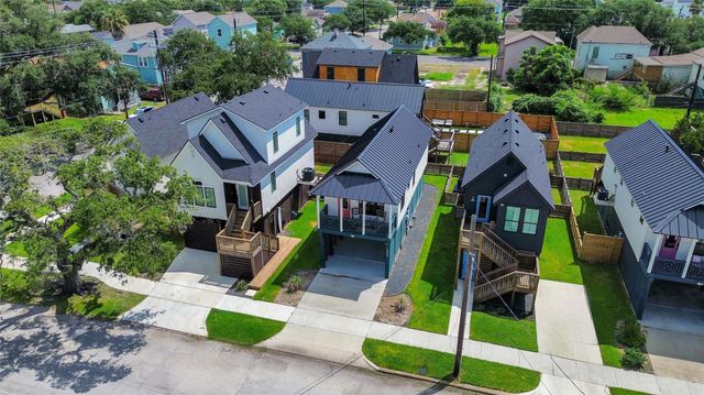 1208 32nd Street, Galveston, TX 77550