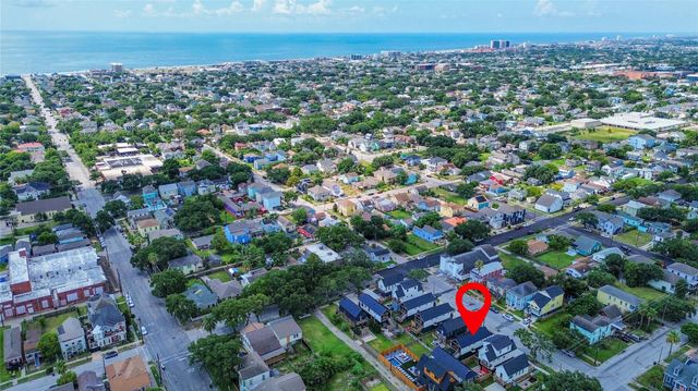 1208 32nd Street, Galveston, TX 77550