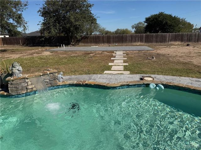1333 S Victoria Road, Donna, TX 78537