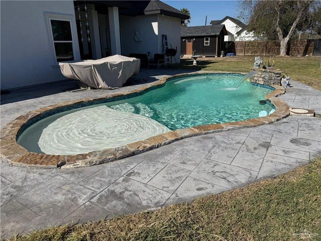 1333 S Victoria Road, Donna, TX 78537