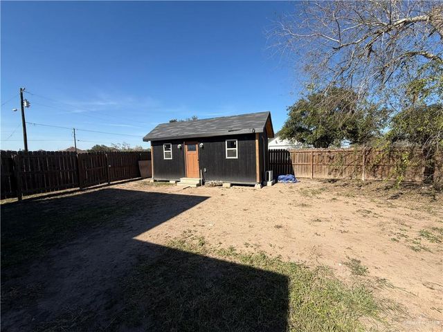 1333 S Victoria Road, Donna, TX 78537