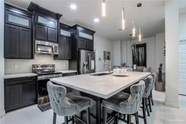 1333 S Victoria Road, Donna, TX 78537