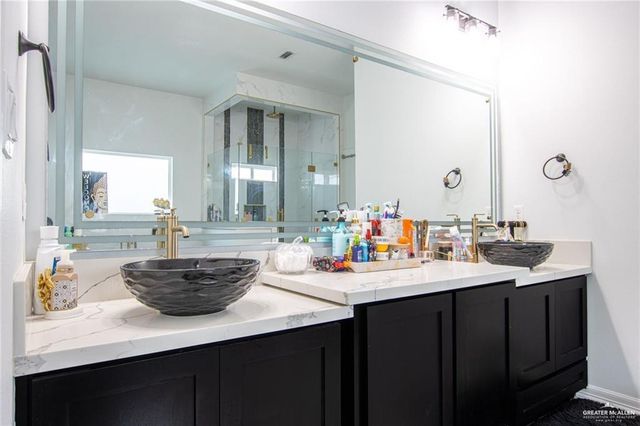 1333 S Victoria Road, Donna, TX 78537