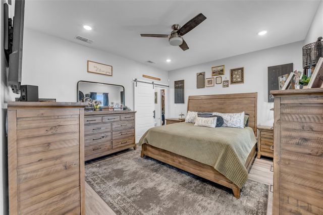 101 Cailin CT, Burnet, TX 78611