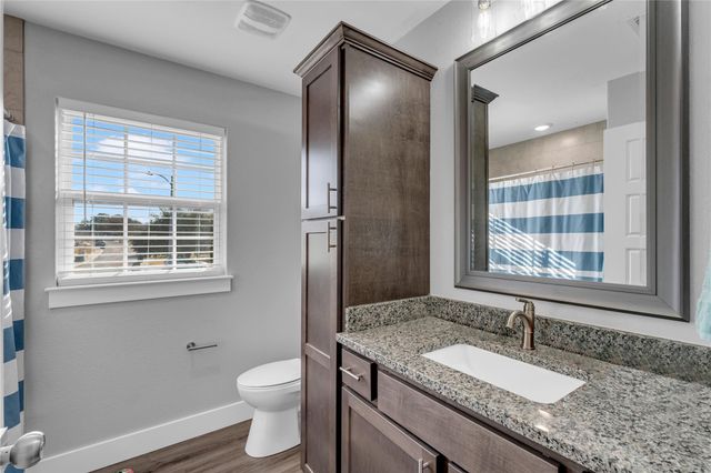 101 Cailin CT, Burnet, TX 78611