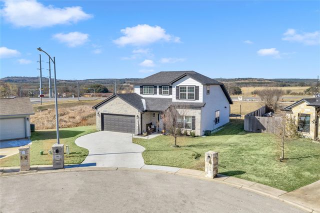 101 Cailin CT, Burnet, TX 78611