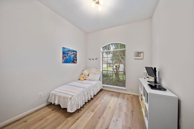 4910 Bellmead Drive, Missouri City, TX 77459