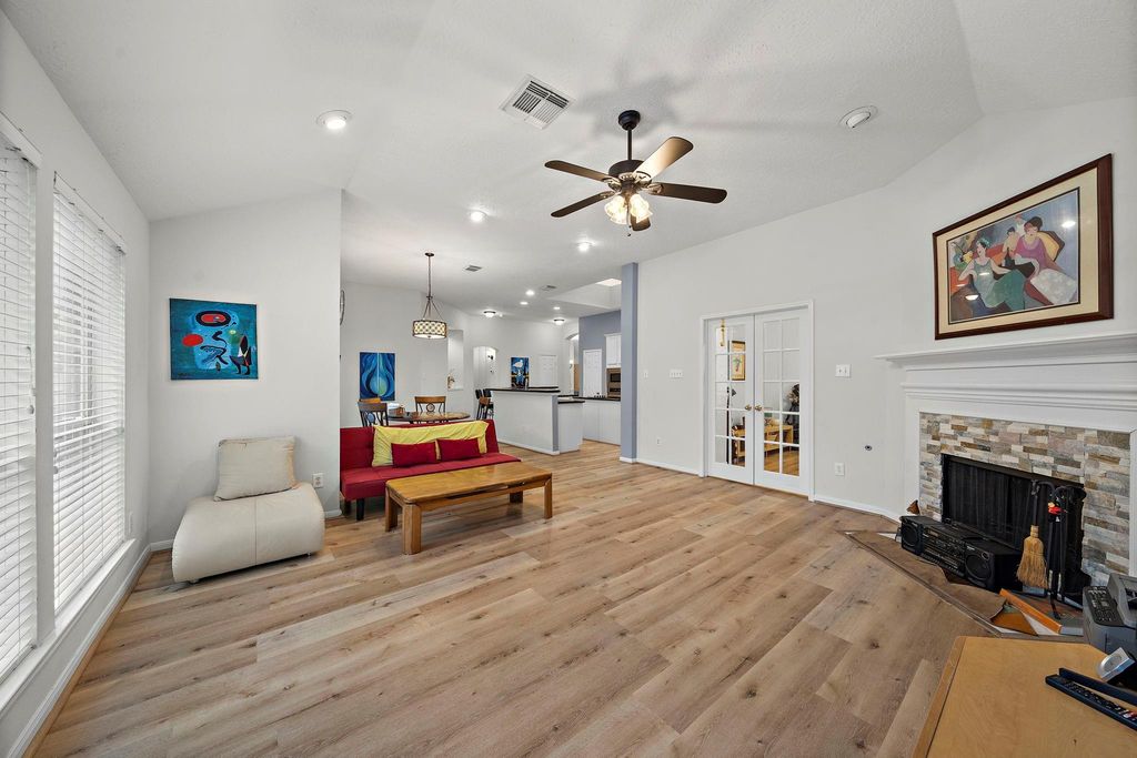 4910 Bellmead Drive, Missouri City, TX 77459