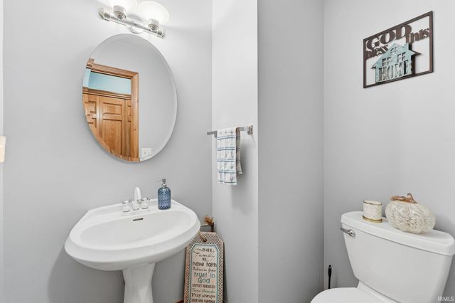 14988 Leo Creek Boulevard, Leo, IN 46765