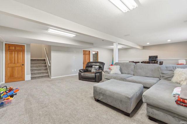 14988 Leo Creek Boulevard, Leo, IN 46765