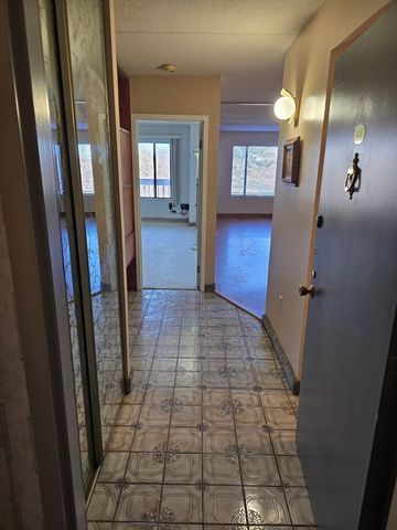 1550 Worcester Rd. 414-B, Framingham, MA 01702