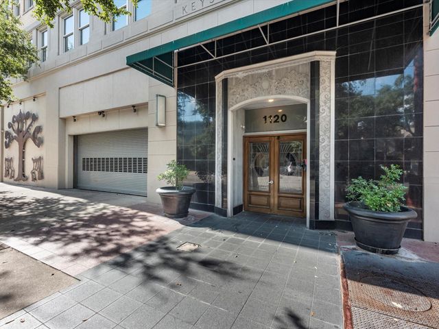 1120 Texas Street 4B, Houston, TX 77002