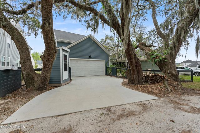 2952 Needlegrass Drive, Beaufort, SC 29902
