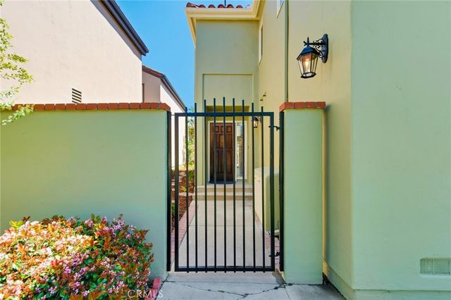 360 Calle Marseille, Long Beach, CA 90814
