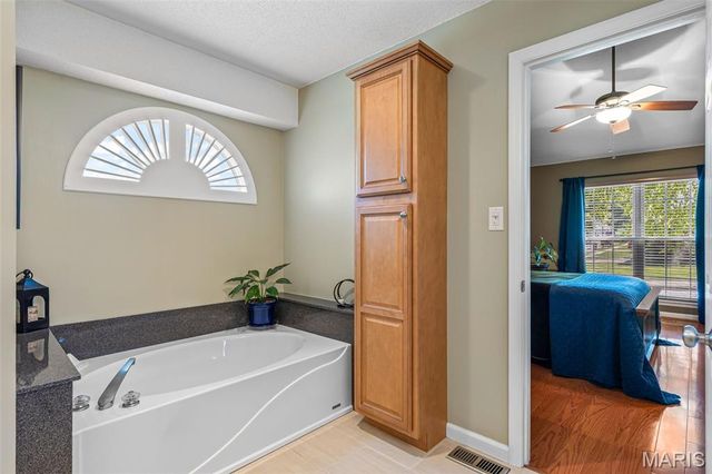 601 Winter Hill Circle, Fenton, MO 63026