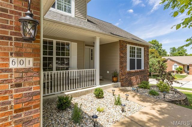 601 Winter Hill Circle, Fenton, MO 63026