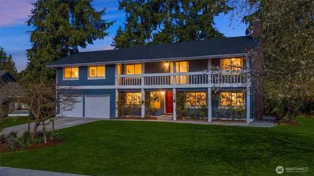 15126 NE 67th Place, Redmond, WA 98052
